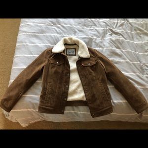 Levi’s sherpa trucker jacket